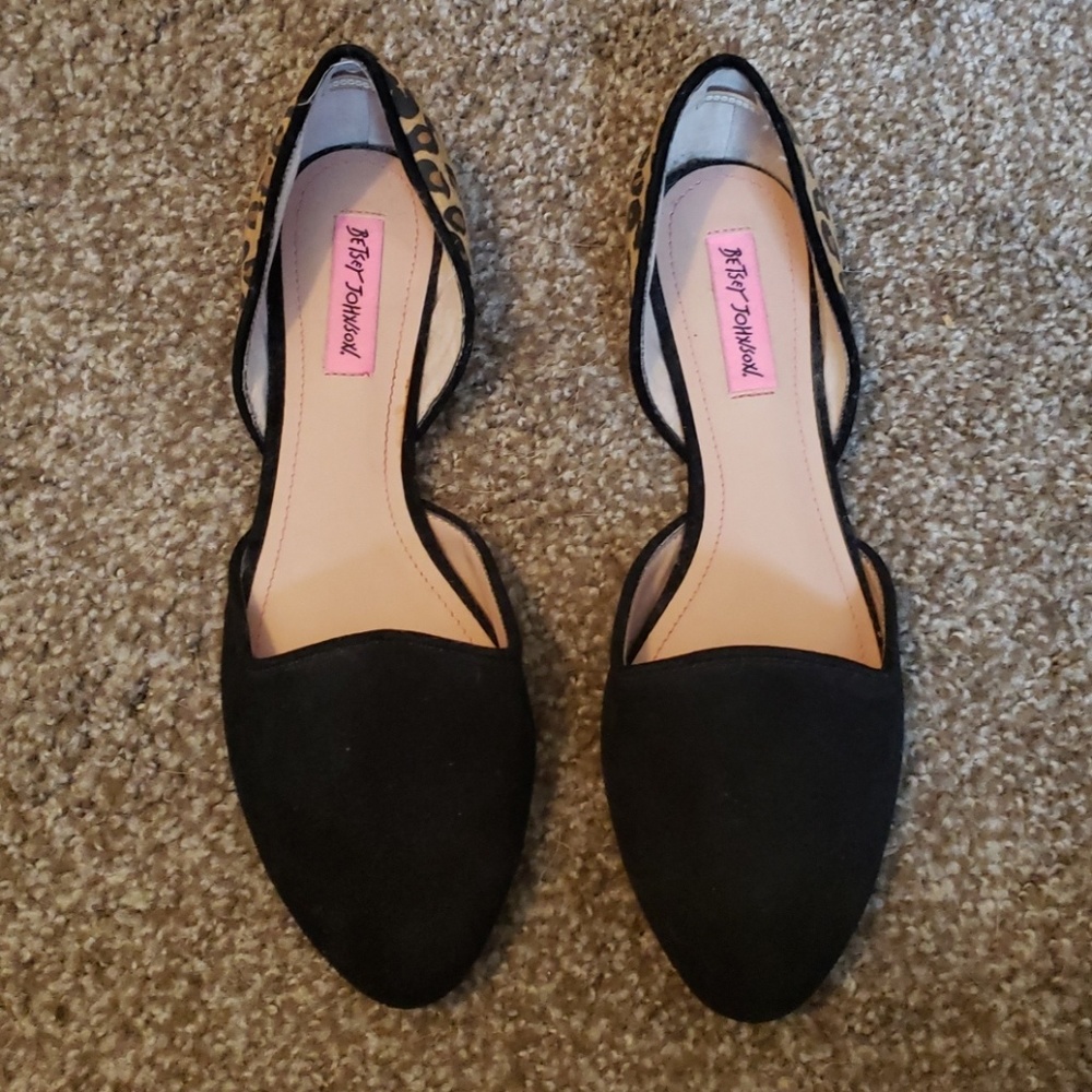 Betsey Johnson cheetah flats